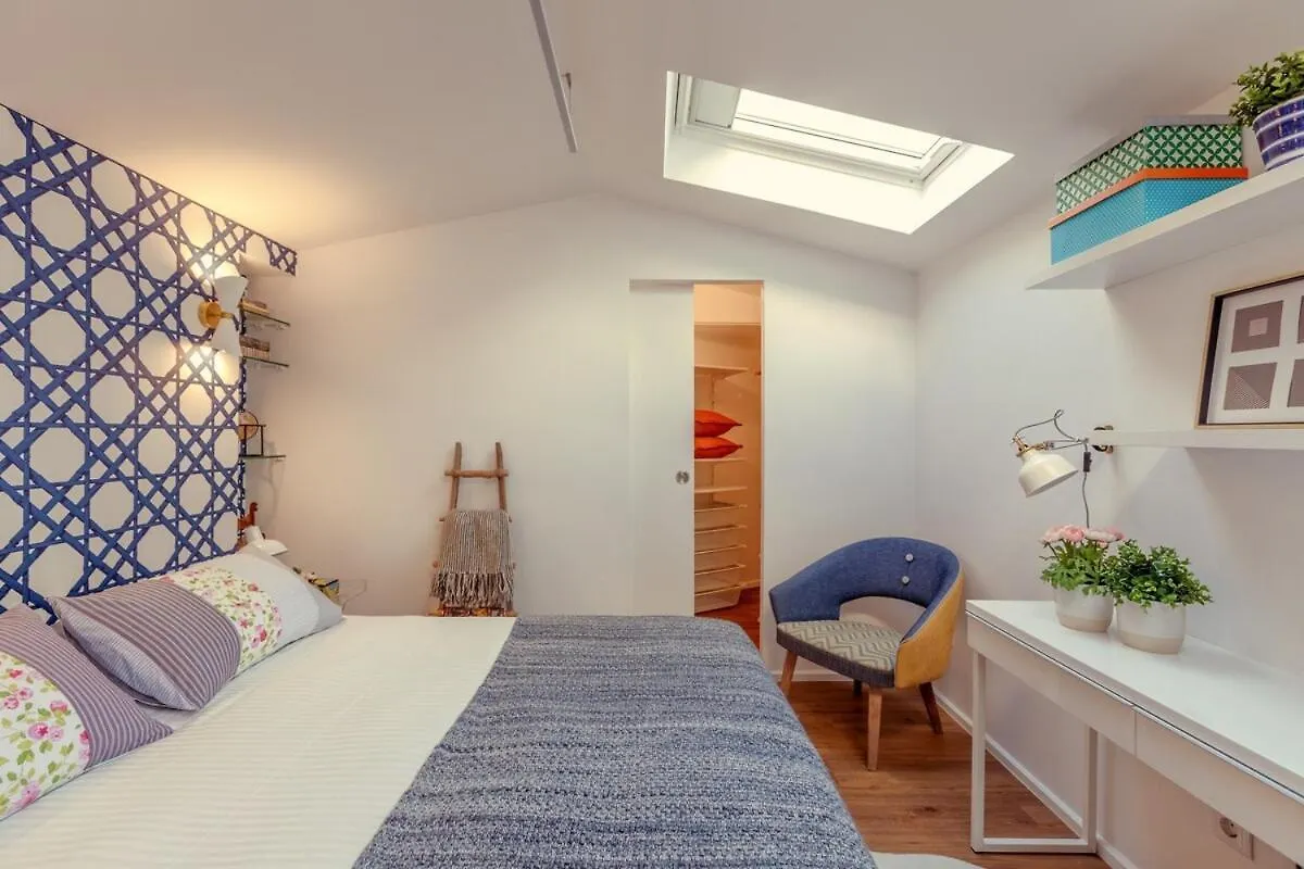 Lisbon Skylight - Estrela Lägenhet